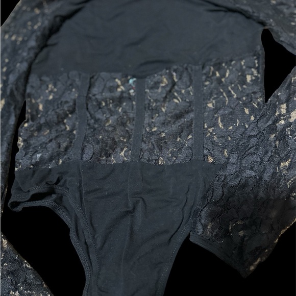 Lulus Black Lace see true top size Medium - Picture 3 of 15